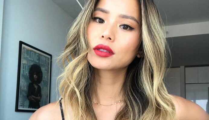 Известная американская актриса повторила образ Тины Кароль