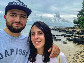 В Африке, дома, на пляже: как украинские звезды отпраздновали Рождество