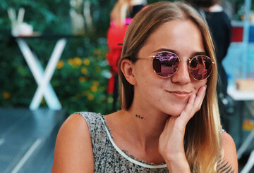 В нашей семье пополнение: дочь Потапа озадачила сеть фото с ребенком