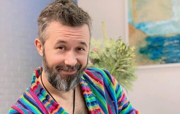 16 лет: Бабкин повеселил поклонников фото из паспорта