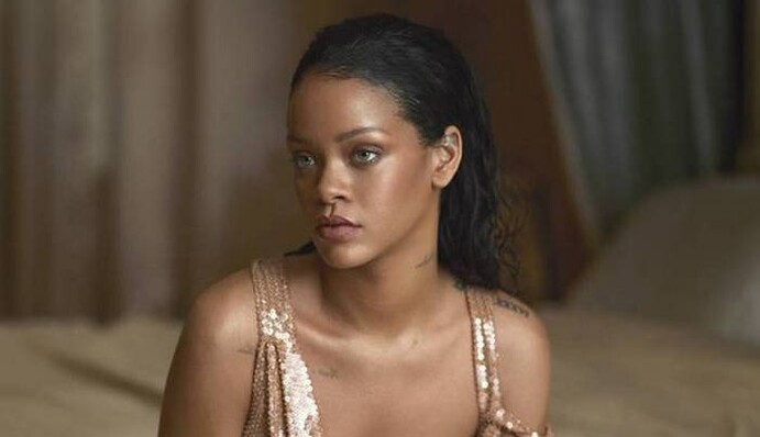 Знаменитая певица подала в суд на своего отца