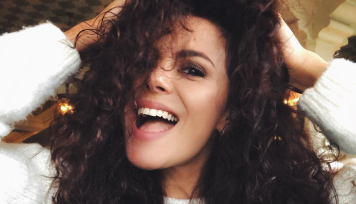 В смелом наряде и с Потапом: Настя Каменских засветилась на американском шоу