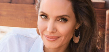 Сын Джоли отказывается жить с матерью