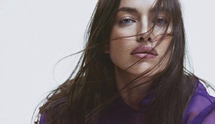 Ирина Шейк вышла в свет в фуражке от украинского бренда