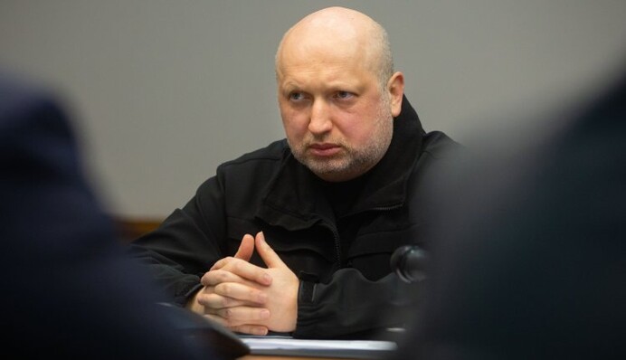 Объединитель церквей: как Турчинов готовит фундамент для новой партии