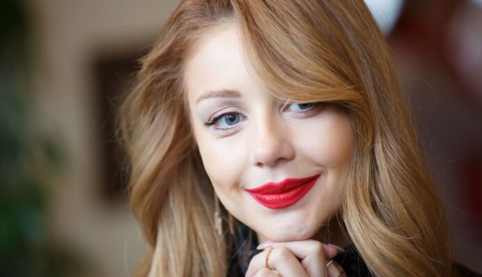 Тина Кароль в день своего рождения показала редкое архивное фото