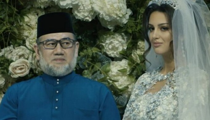 Отрекшийся от престола король Малайзии разводится с 