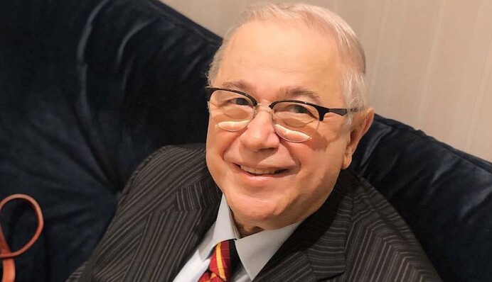 Петросян впервые вышел в свет с молодой избранницей