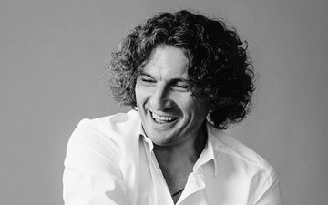 Я помню все, что ты хотел: известный телеведущий трогательно почтил память Кузьмы