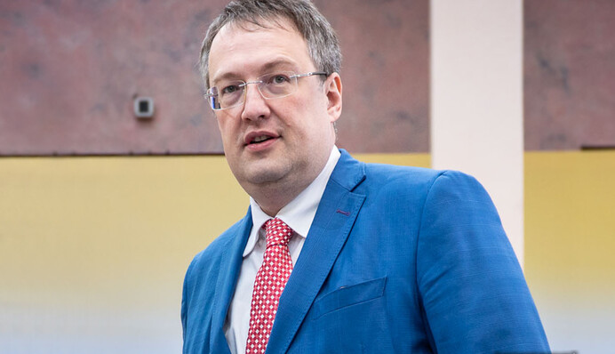 В борьбе за власть украинские политики забывают о главном - Антон Геращенко