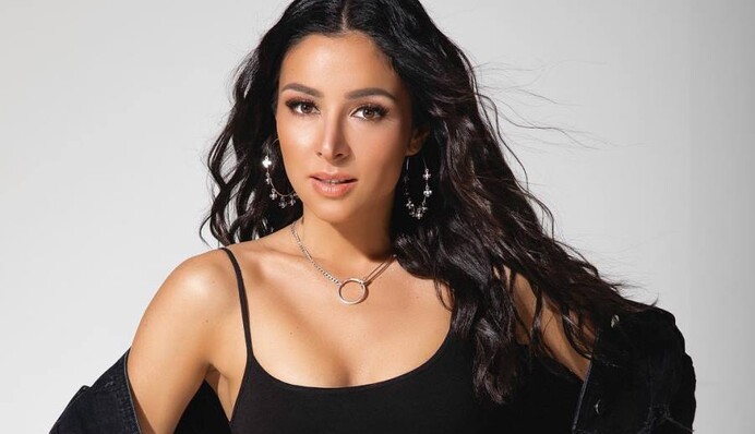 Злата Огневич появилась на Неделе моды в вечернем платье за 10 тысяч гривен