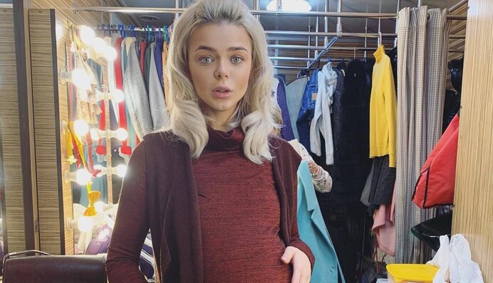 Очень идет беременность: Гросу показала округлившийся живот