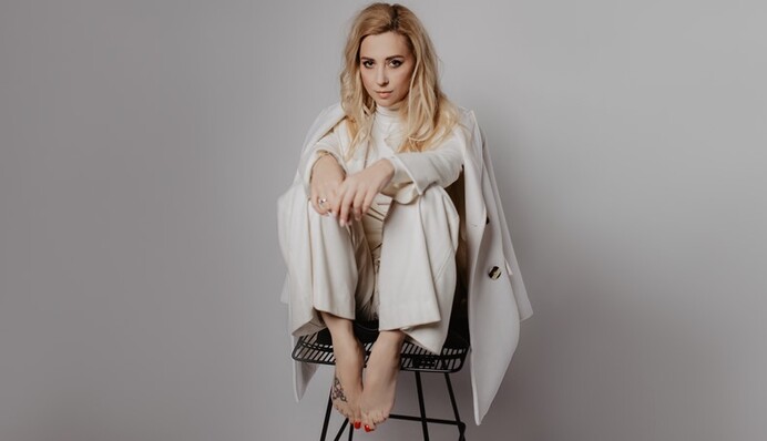 Тоня Матвиенко презентовала песню авторства своего мужа