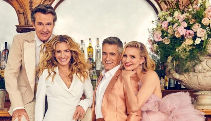 Спустя 22 года: Джулия Робертс и Камерон Диаз воссоединились в новой фотосессии