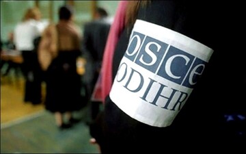 Скандал з російськими спостерігачами: чому це вигідно Україні і Росії