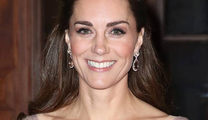Как сказочная принцесса: Кейт Миддлтон очаровала внешним видом