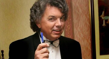 Умер исполнитель хитов 