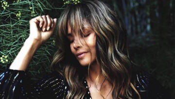 52-летняя Холли Берри показала фигуру в мини за 8 тысяч долларов