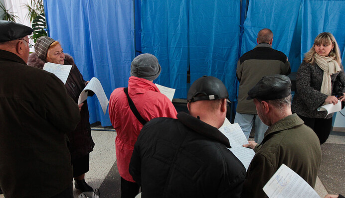 Спойлеры, торпеды и бизнесмены: кто и как пытается запутать избирателей в Украине