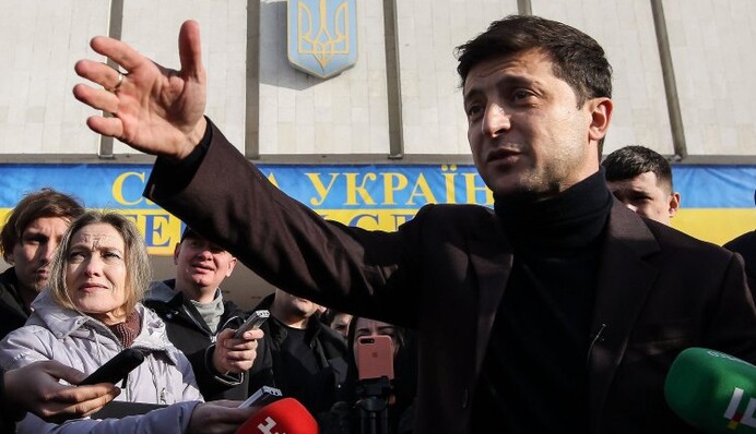 Несистемний кандидат Зеленський: схвилював море, але ризикує потонути