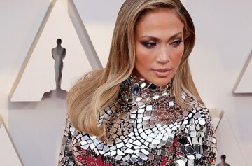 Дженнифер Лопес произвела фурор на красной дорожке Оскара-2019