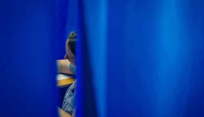 Війна без війни: навіщо Україна забороняє російських спостерігачів