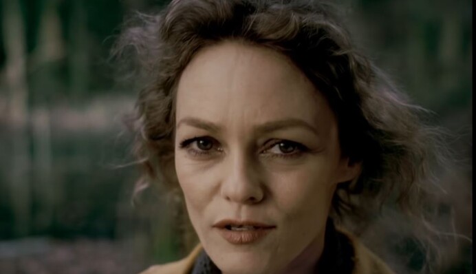 Экс-жена Джонни Деппа посвятила необычную песню Киеву: видео