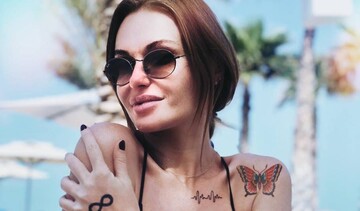 Слава из НЕАНГЕЛОВ в купальнике пожаловалась на недостатки фигуры