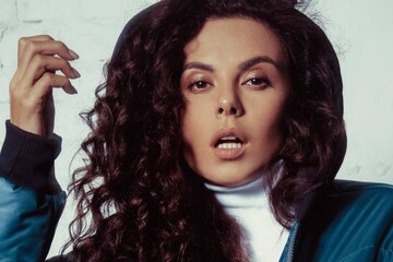 Пошловато: Настя Каменских в откровенном наряде вызвала споры