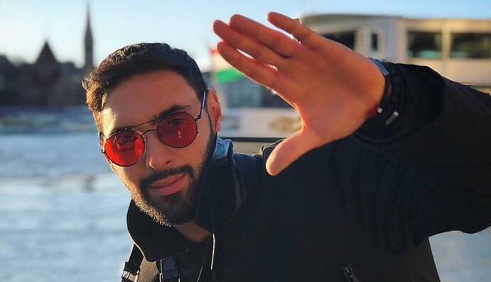 Козловский поздравил бывшую неприличным фото