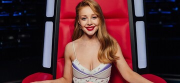 Тина Кароль в топе за 400 долларов восхитила романтичным образом