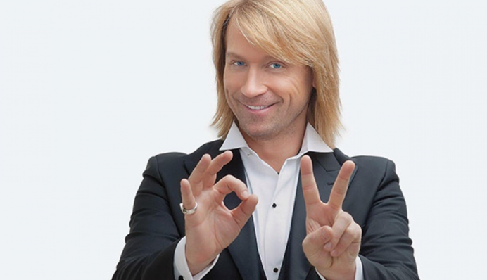 Фанатки ревнуют: Олег Винник показал свою принцессу