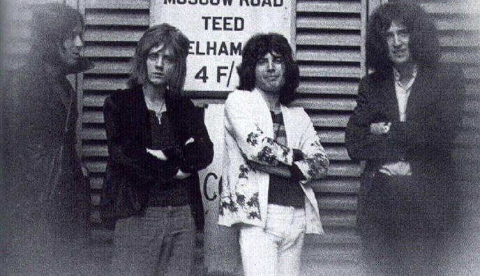 Умер музыкант культовой группы Queen