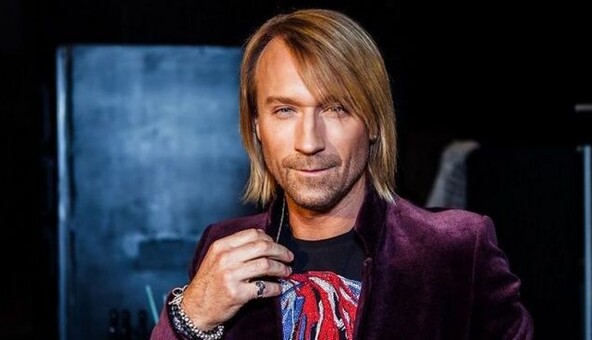 Сильно укусила: Винник вспомнил свой первый поцелуй