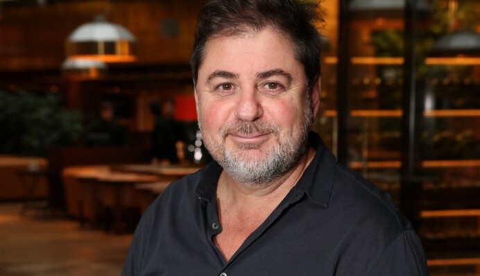 Цекало женился на молодой актрисе в США