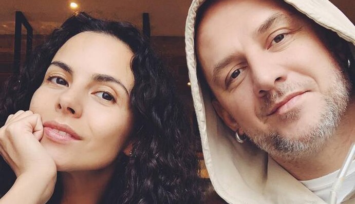 Даже похожи: Каменских заинтриговала поклонников фото с Потапом