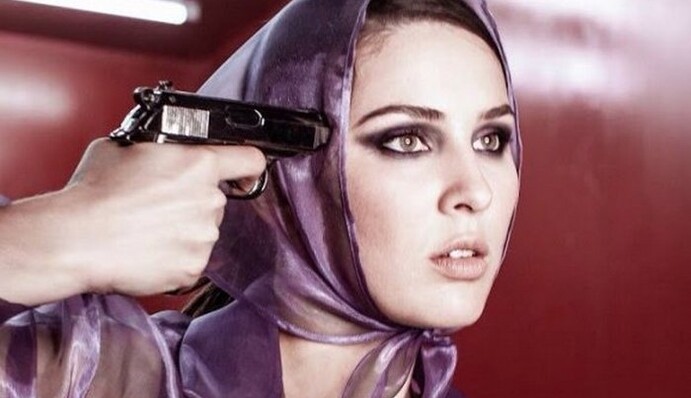 MARUV рассказала, как убегала от милиции и получила стаканом в нос