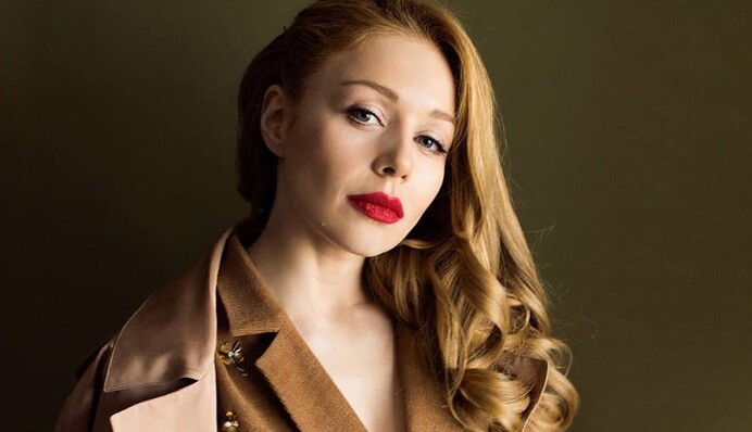 Слишком горячо: Тина Кароль похвасталась сексуальным образом