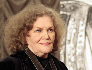 В шаге от юбилея: украинцы делятся поздравлениями с днем рождения Лины Костенко