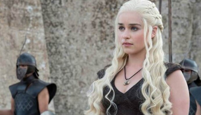 Эмилия Кларк высказалась о сексуальных сценах в 