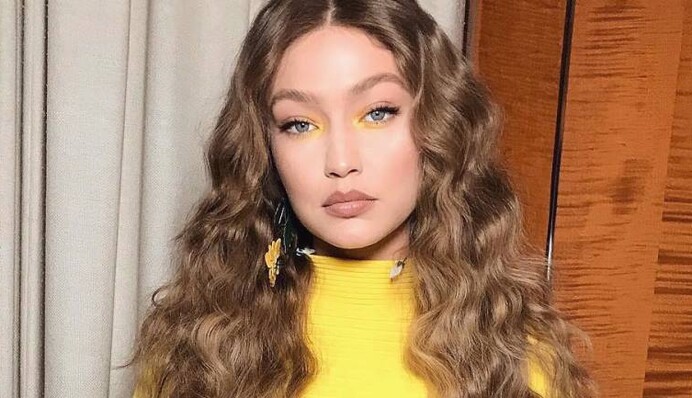 Американская супермодель засветилась в шляпке от украинского дизайнера