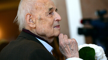 Умер звезда фильмов 