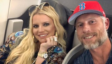 Знаменитая американская певица в третий раз стала мамой