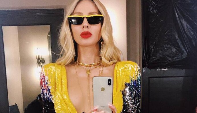 Якобы случайно: Лобода засветила обнаженную грудь