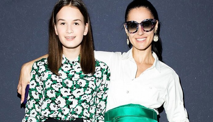 Как сестрички: Ефросинина показала фото со взрослой дочкой