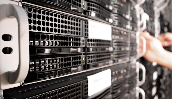 Почему АМКУ не дает строить ЦОД НБУ