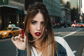 Икона моды: Дорофеева восхитила стильным образом