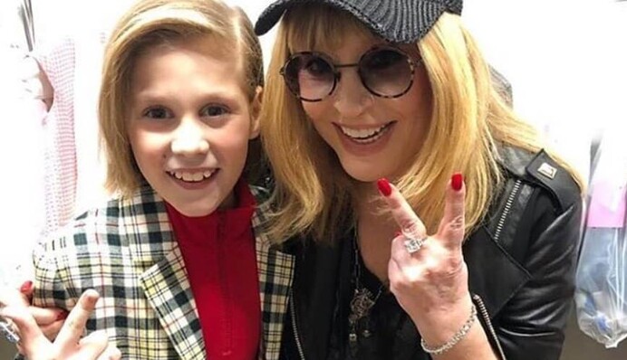 В коже и кепке: Пугачева удивила внешним видом на детском показе