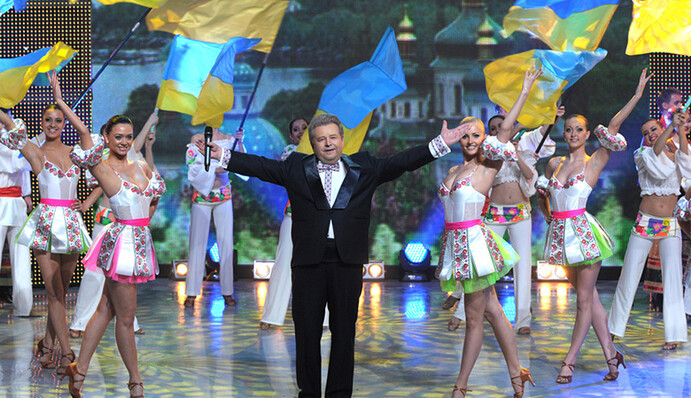 Миллион долларов, колбаса и творчество: опубликована декларация известного поющего нардепа