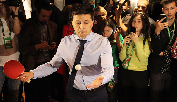 Пинг-понг Зеленского, официанты-бодигарды Порошенко и тайная комната Тимошенко: репортаж из штабов кандидатов